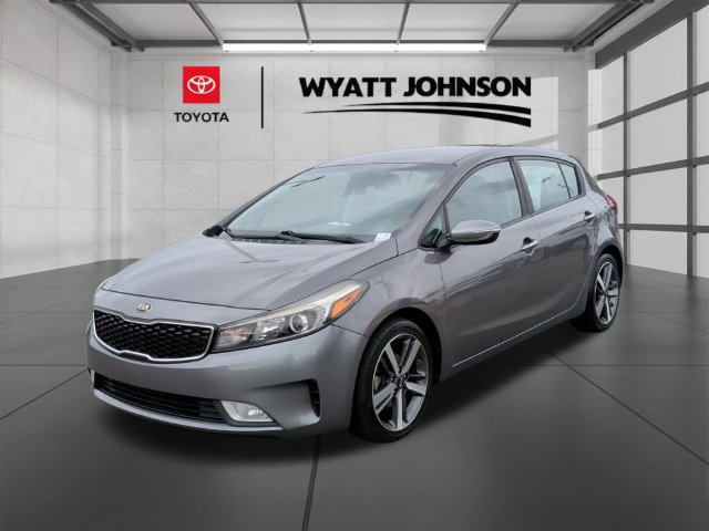 Used 2017 Kia Forte EX FWD image 3