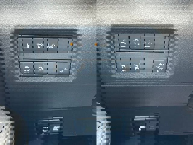 New 2025 Nissan Kicks Play S image 25