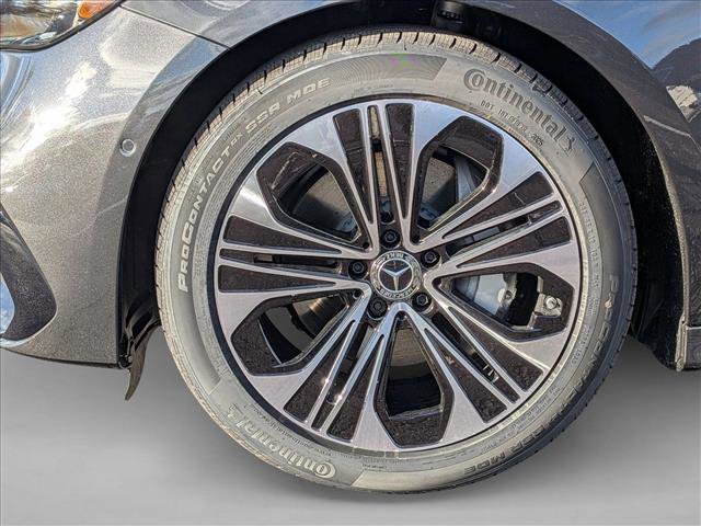 New 2026 Mercedes-Benz E 350 4MATIC Sedan image 9