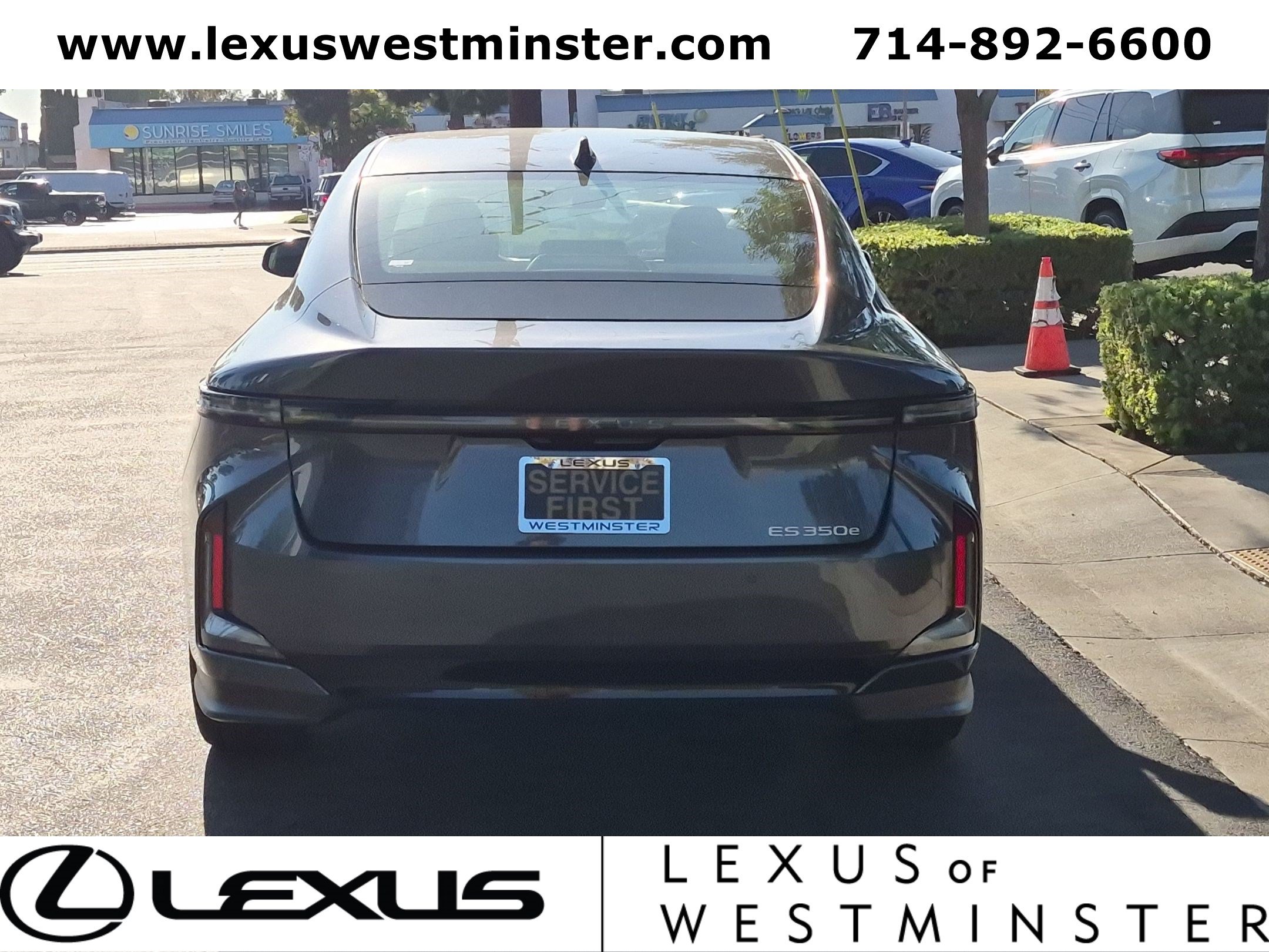New 2026 Lexus ES 350e w/ Convenience Package FWD image 7