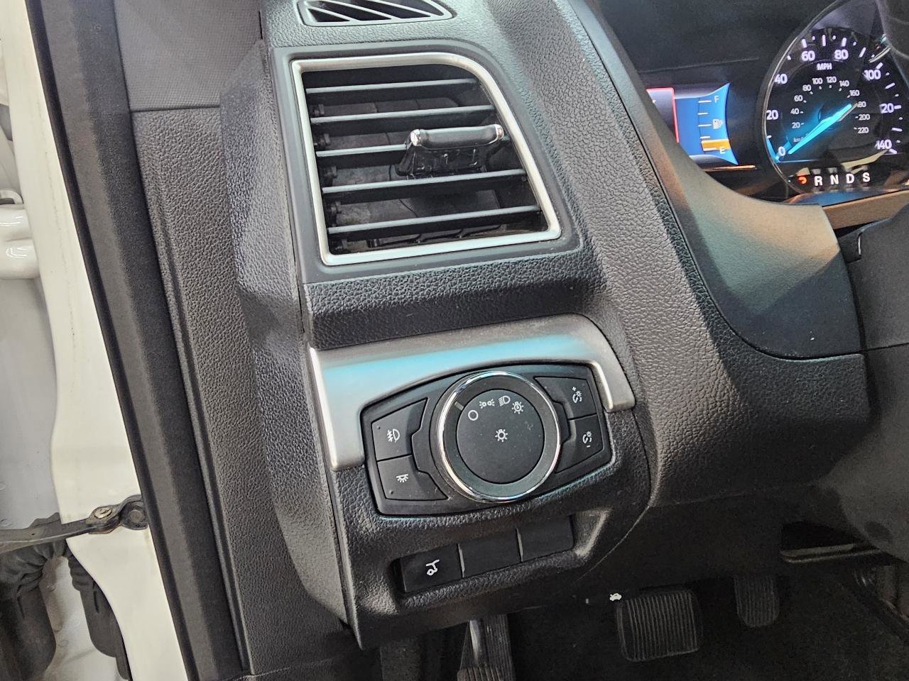 Used 2016 Ford Explorer XLT w/ Equipment Group 202A FWD image 37