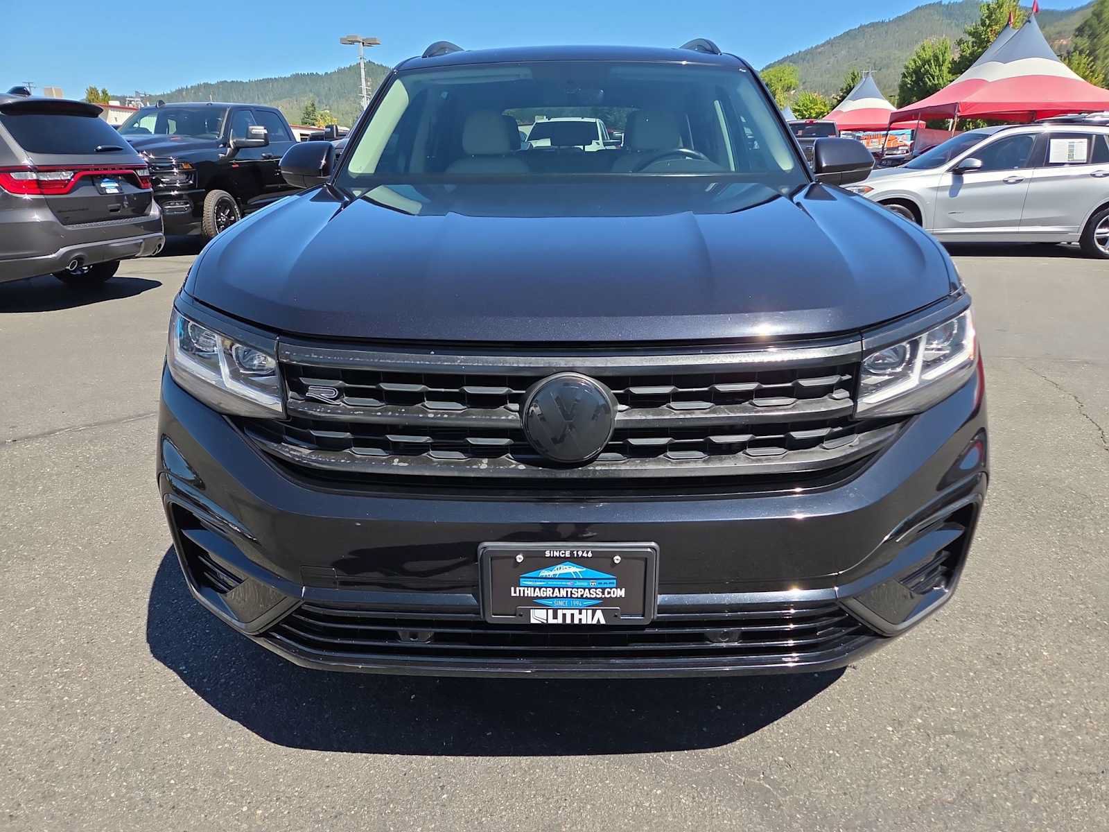 Used 2021 Volkswagen Atlas SE w/ Panoramic Sunroof Package FWD image 14