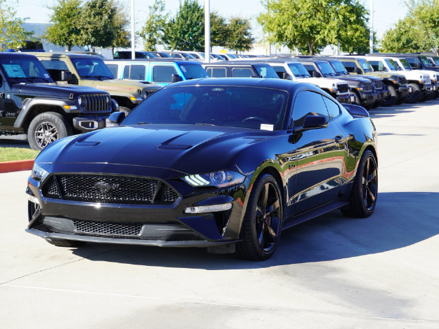 Used 2022 Ford Mustang GT Premium w/ Equipment Group 401A RWD image 11