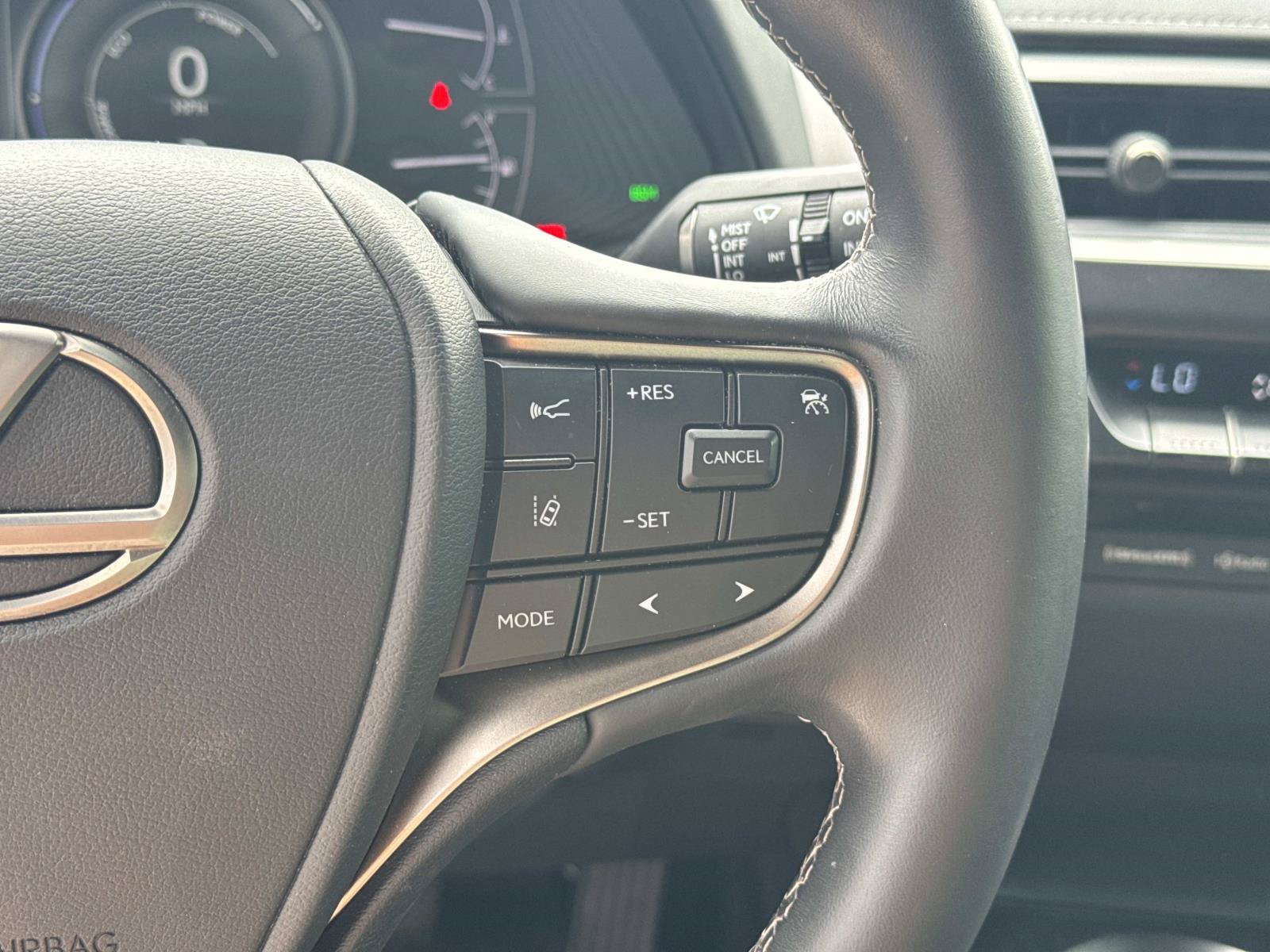 Used 2022 Lexus UX 250h w/ Accessory Package (Z2) AWD/4WD image 29