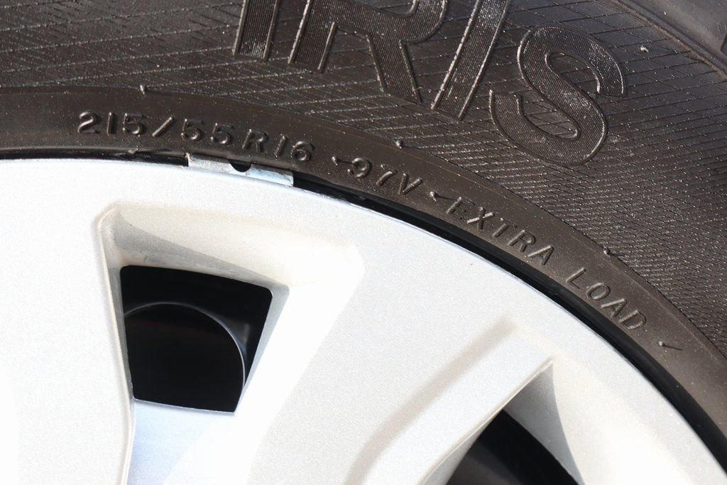 Used 2022 Ford Transit Connect XL image 40