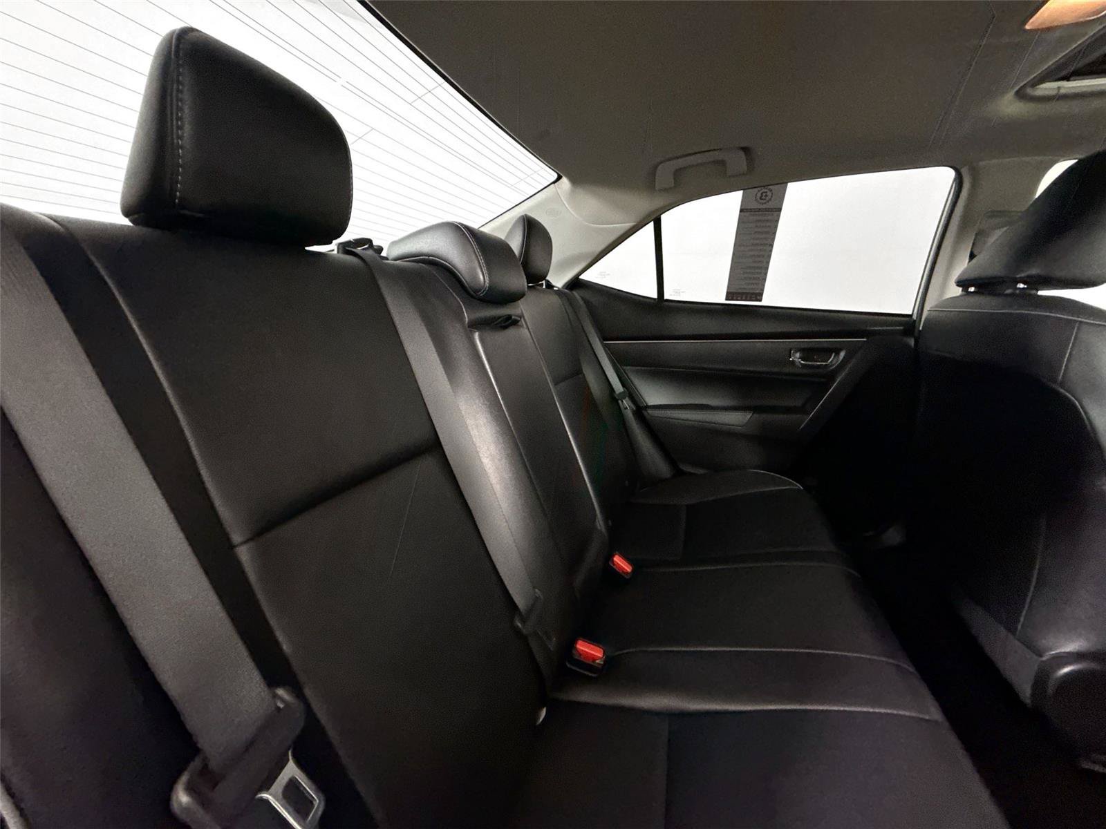 Used 2017 Toyota Corolla XLE w/ Carpet Mat Package (TMS) FWD image 38