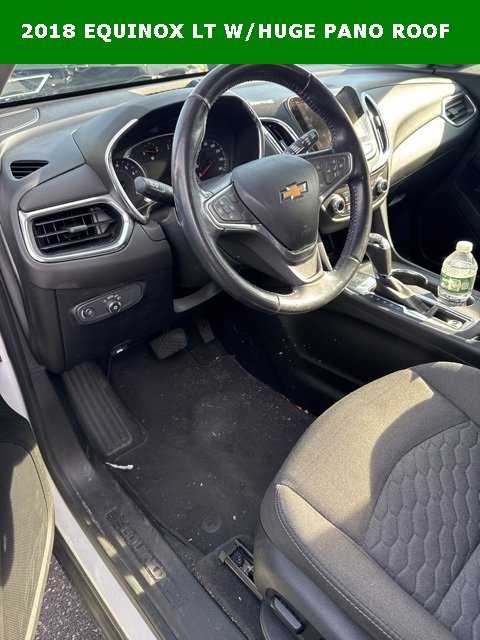 Used 2018 Chevrolet Equinox LT w/ Sun & Infotainment Package image 6