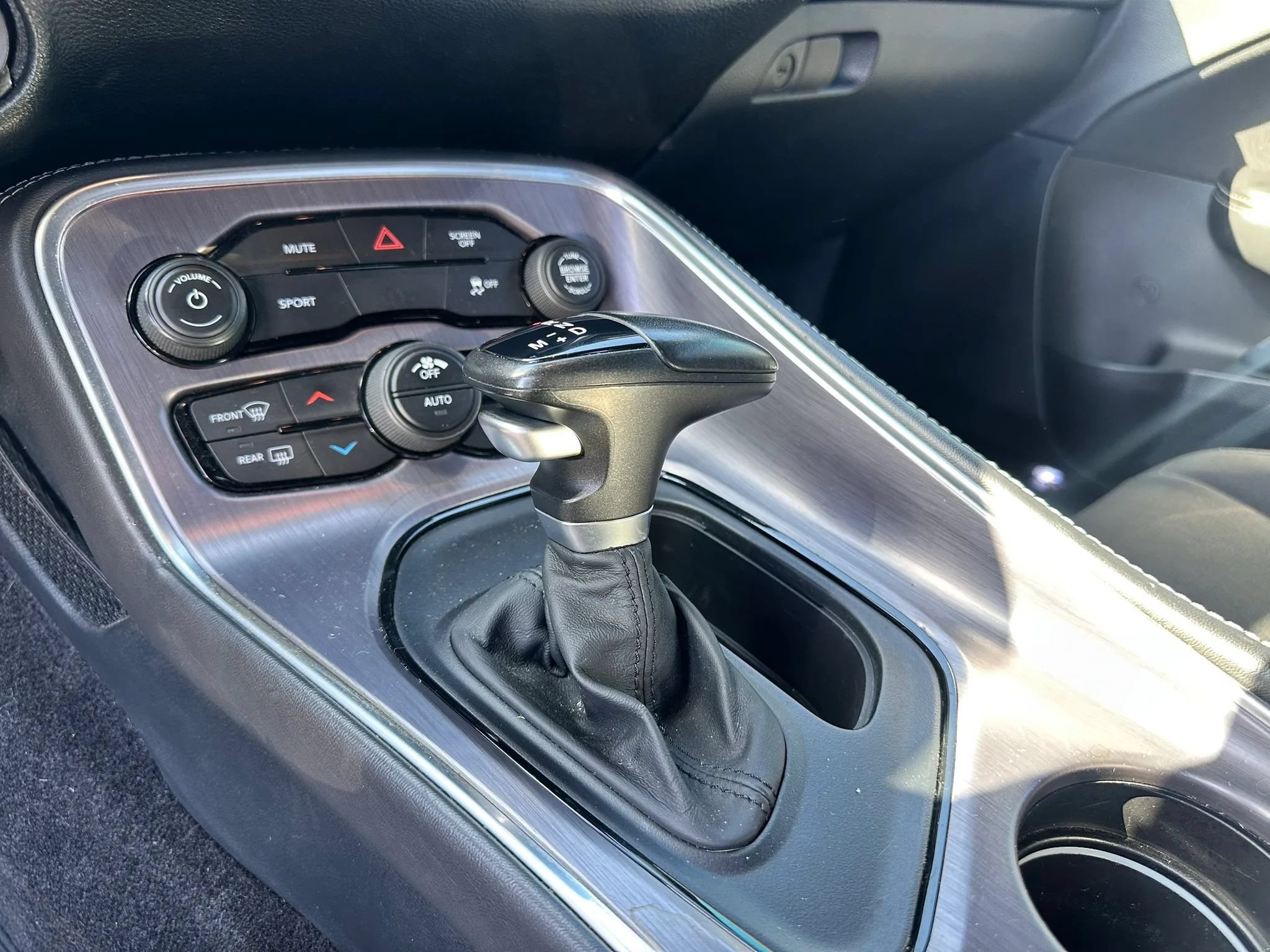 Used 2018 Dodge Challenger SXT w/ Blacktop Package RWD image 25