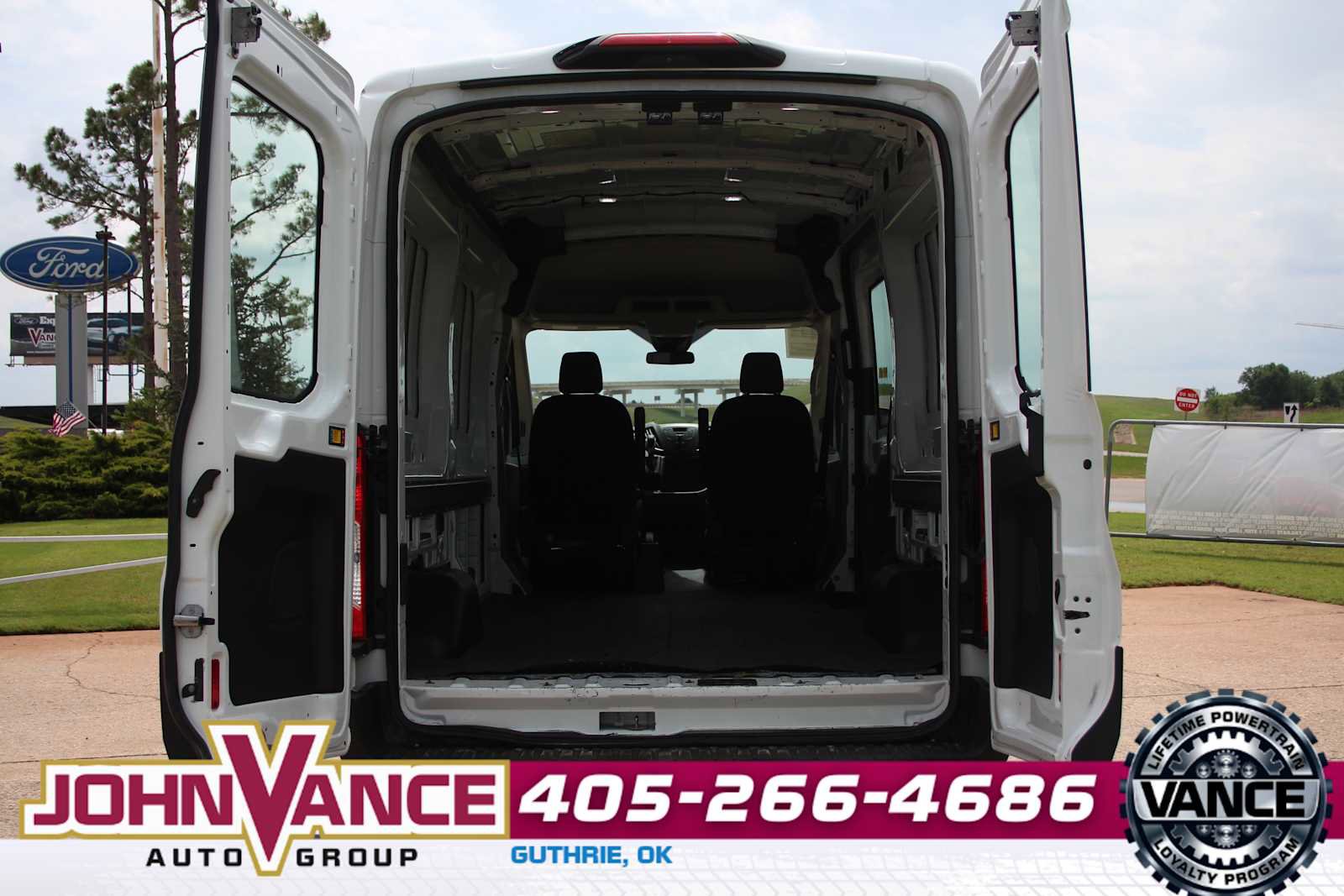 Used 2019 Ford Transit 250 148 Medium Roof RWD image 8