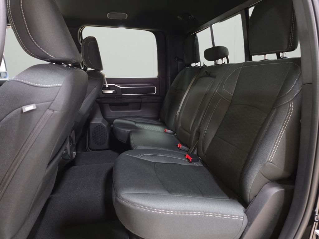New 2026 RAM 2500 Big Horn AWD/4WD image 15