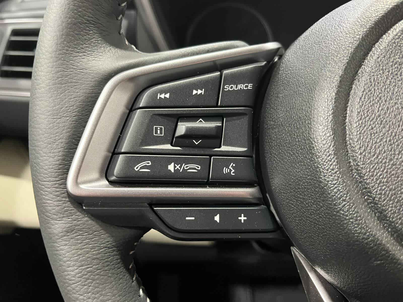 Certified 2025 Subaru Ascent Limited AWD/4WD image 16