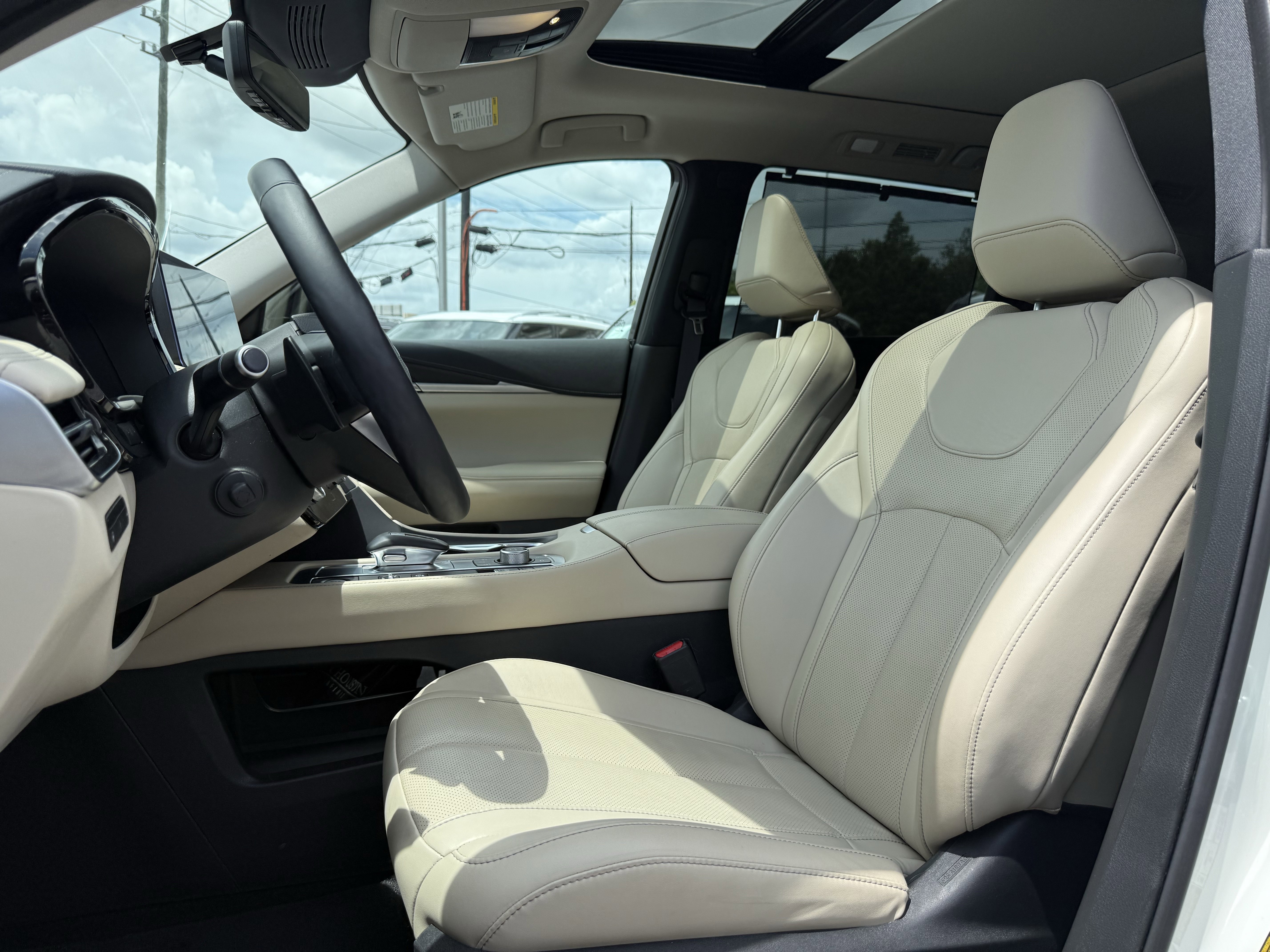 Certified 2023 INFINITI QX60 Sensory w/ Vision Package AWD/4WD image 13