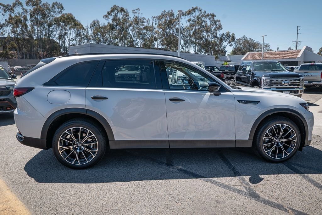 Used 2025 MAZDA CX-70 Plug-In Hybrid w/ Premium Pkg image 5