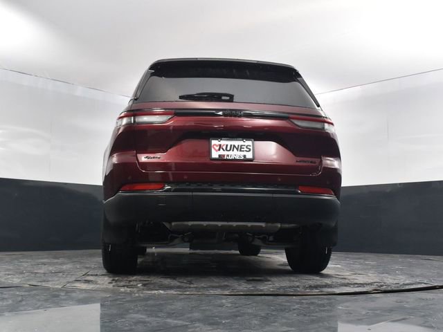 New 2025 Jeep Grand Cherokee Limited w/ Black Appearance Package image 54