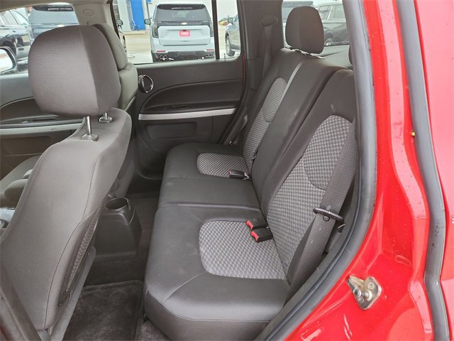 Used 2011 Chevrolet HHR LT image 20
