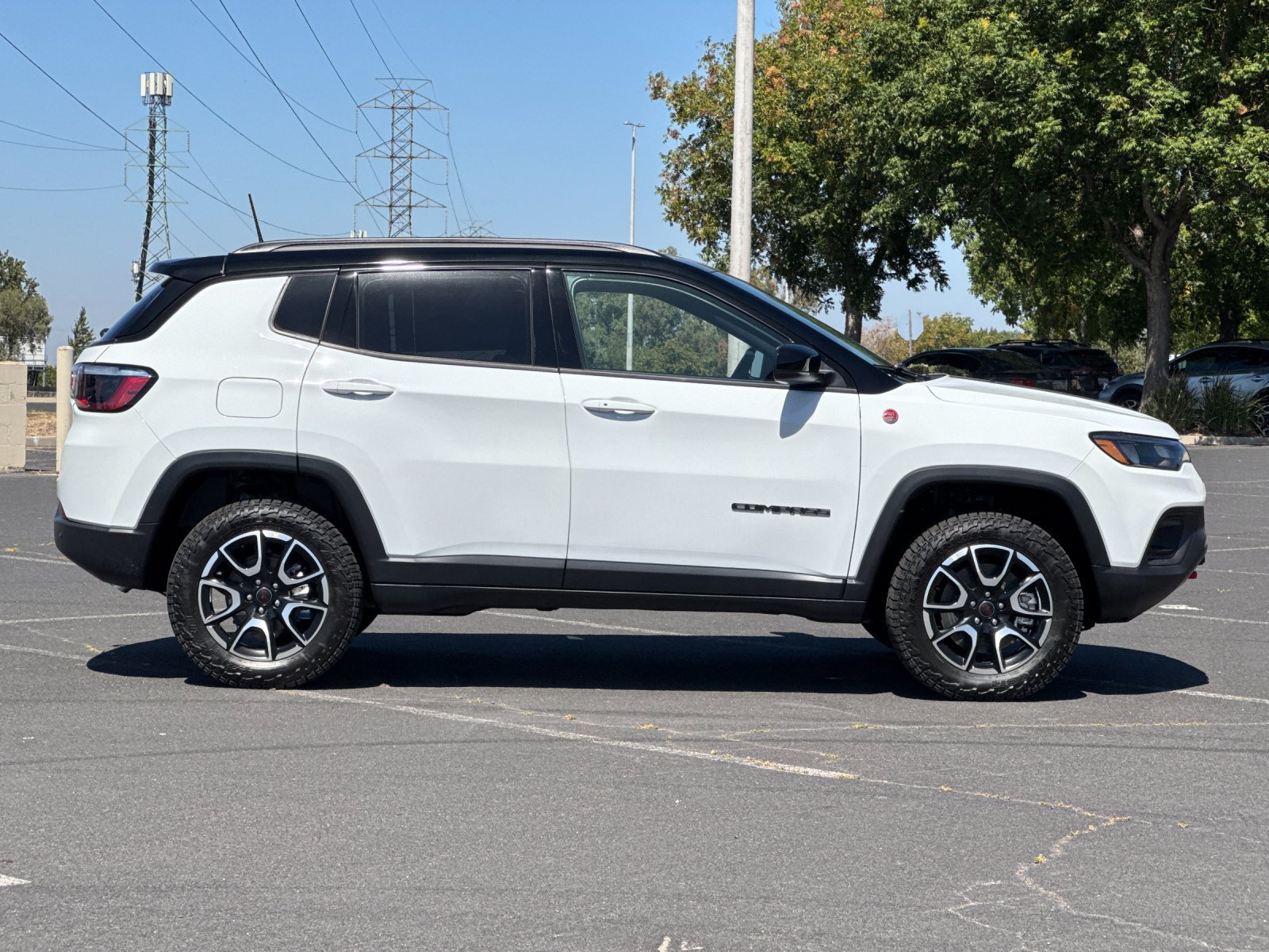 New 2026 Jeep Compass Trailhawk AWD/4WD image 3