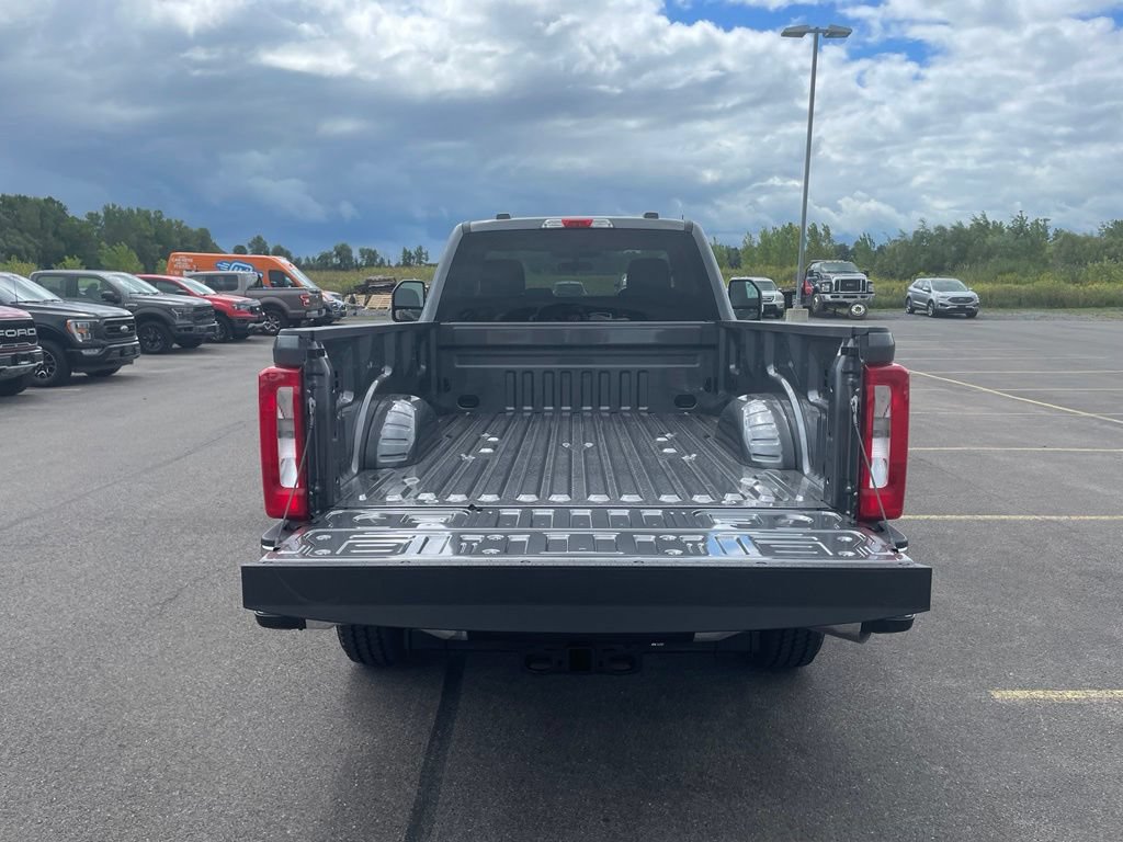 New 2026 Ford F350 XLT w/ FX4 Off-Road Package AWD/4WD image 10