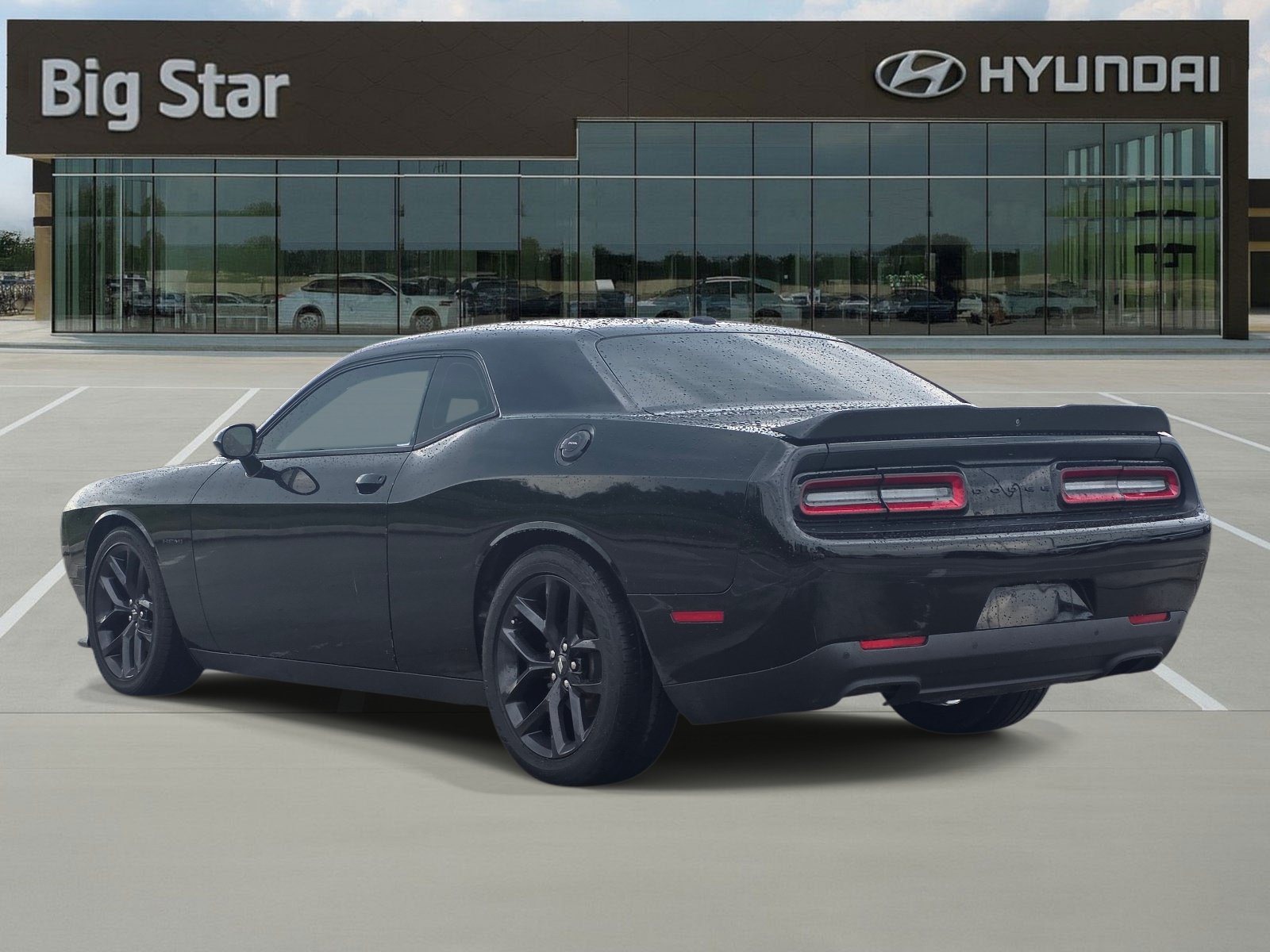Used 2021 Dodge Challenger R/T w/ Blacktop Package RWD image 3