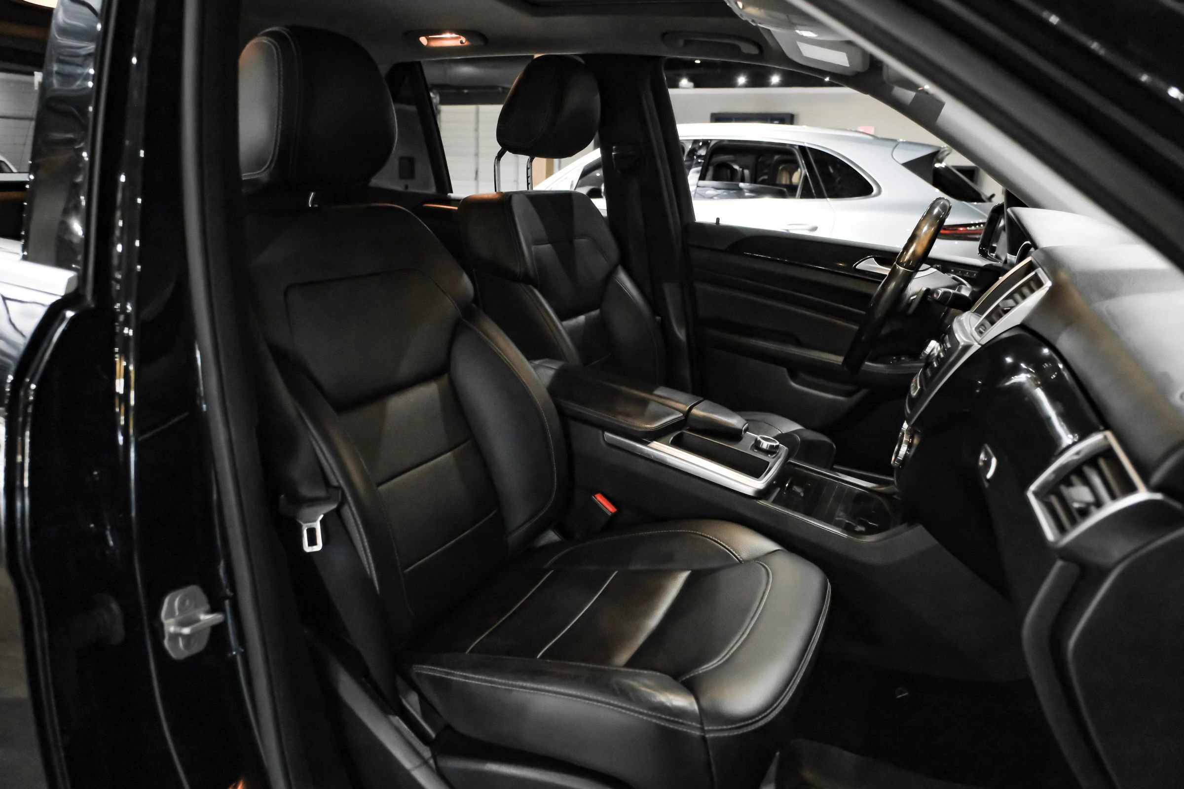 Used 2015 Mercedes-Benz ML 250 BlueTEC 4MATIC image 28