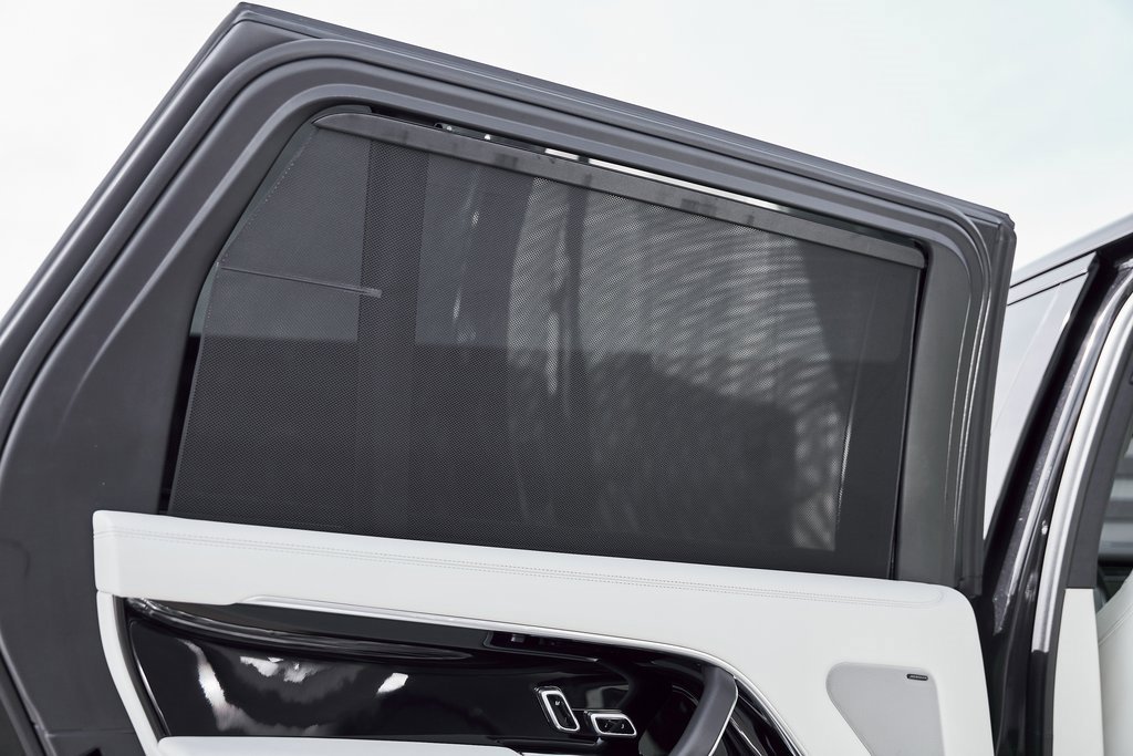 Used 2024 Land Rover Range Rover Long Wheelbase SE image 58