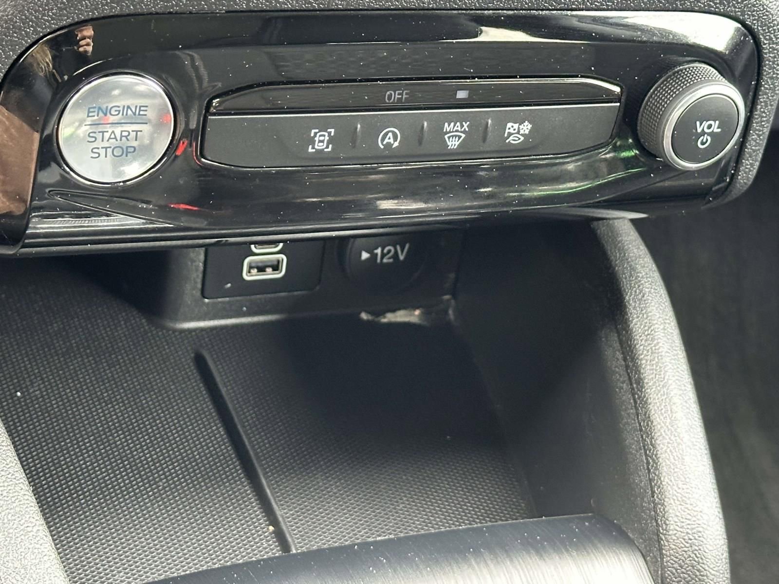 Used 2024 Ford Escape Active w/ Tech Pack #1 FWD image 12