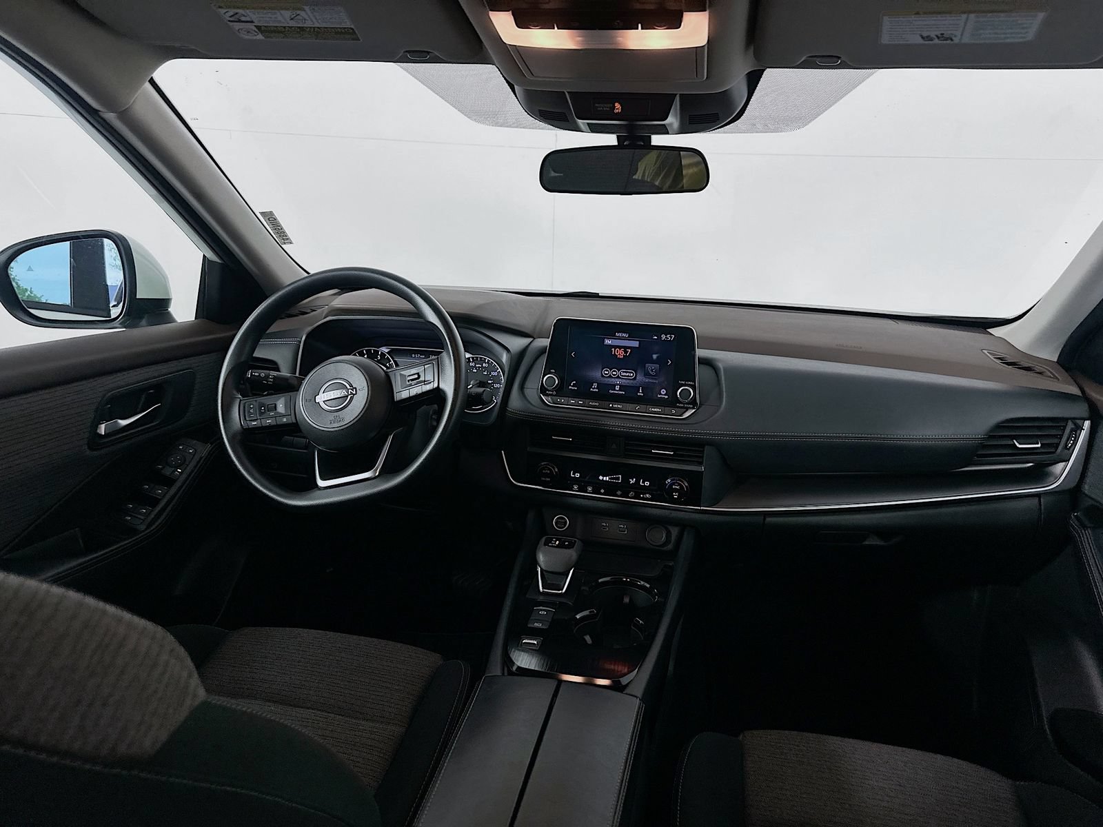 Used 2023 Nissan Rogue SV FWD image 21