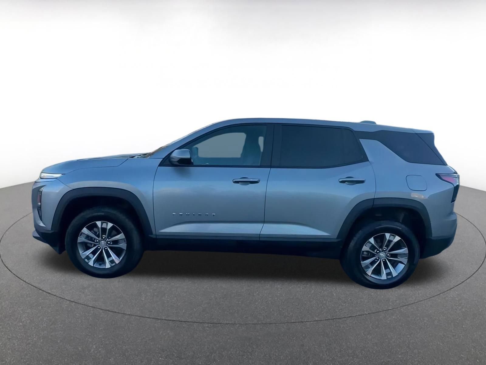 Used 2025 Chevrolet Equinox LT image 9