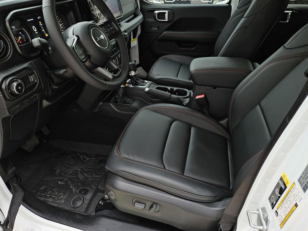 New 2026 Jeep Wrangler Unlimited Rubicon AWD/4WD image 15