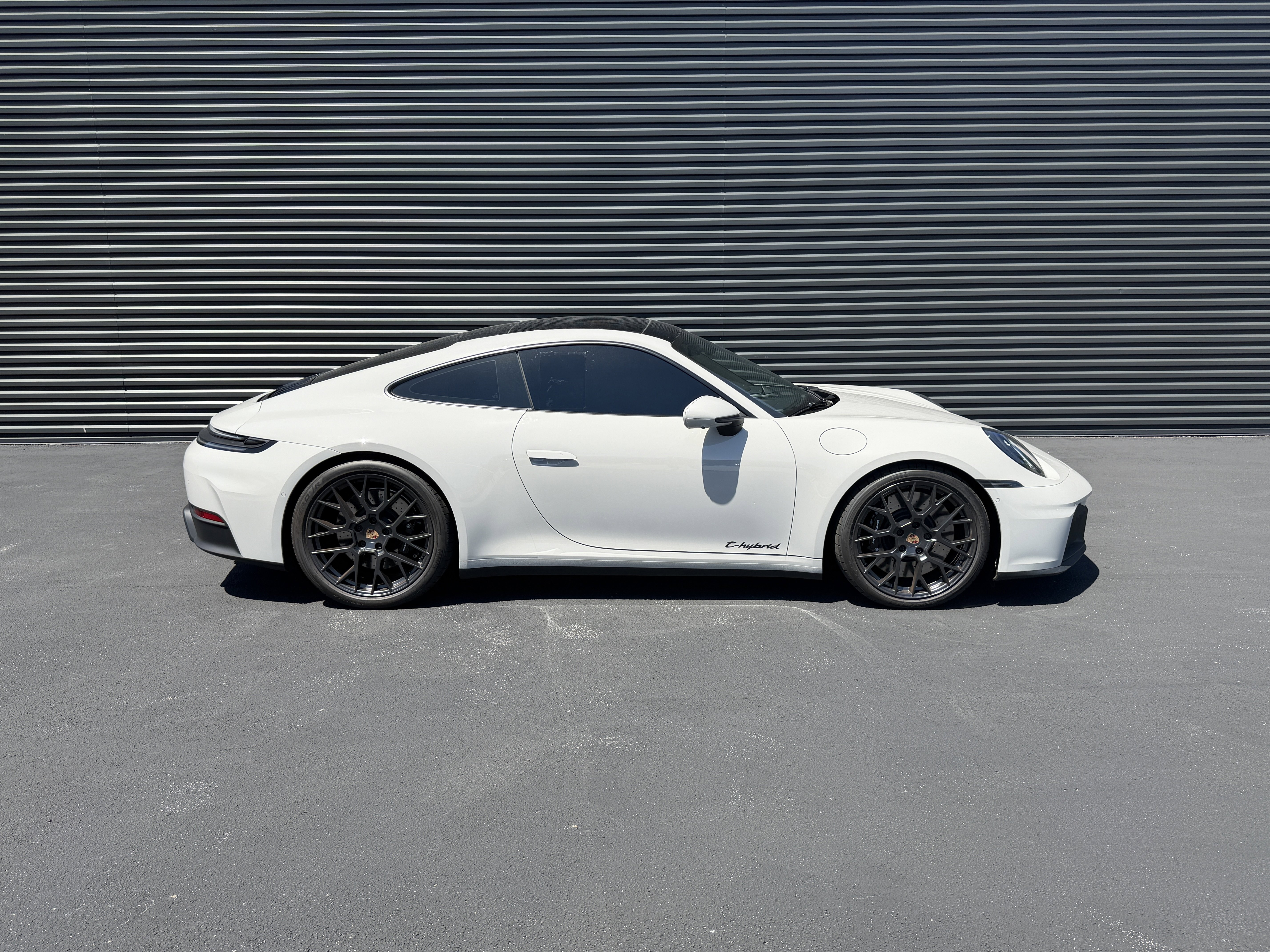 Used 2026 Porsche 911 Carrera 4 GTS AWD/4WD image 8