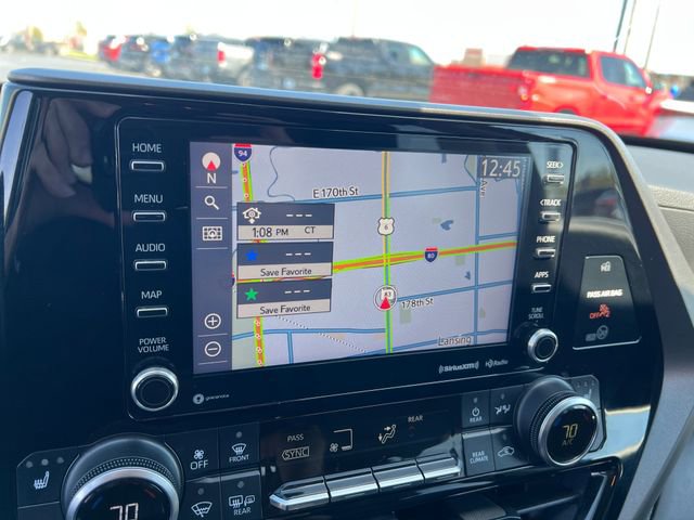 Used 2021 Toyota Highlander XLE AWD/4WD image 34
