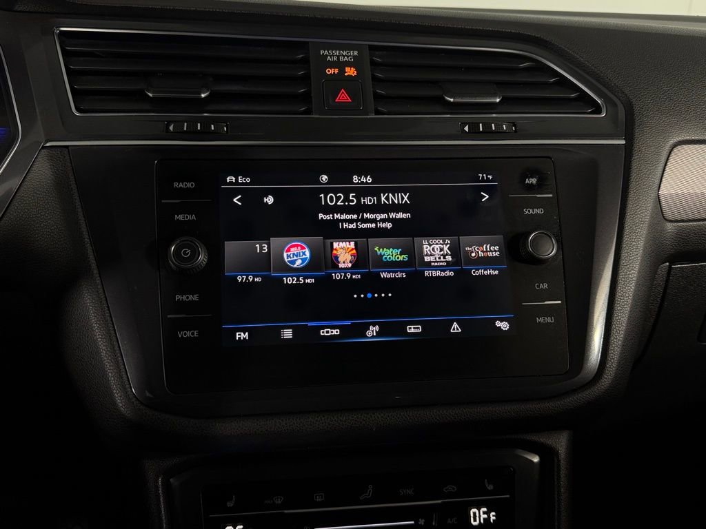 Used 2022 Volkswagen Tiguan SE image 21