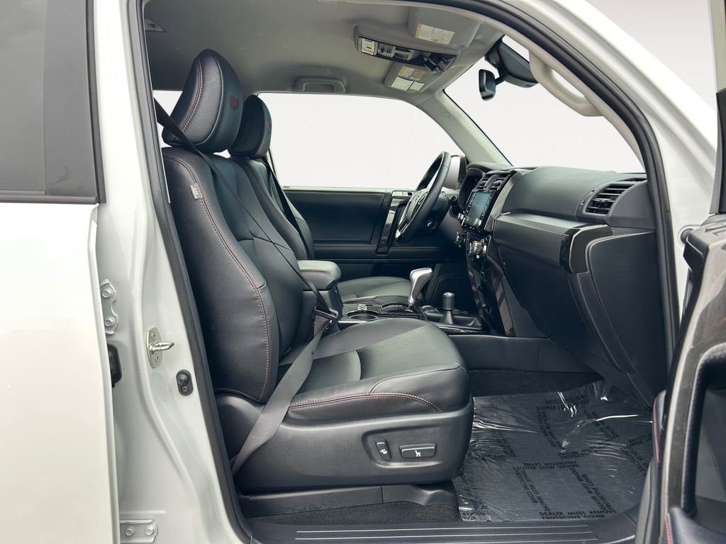 Used 2024 Toyota 4Runner TRD Off-Road Premium image 10