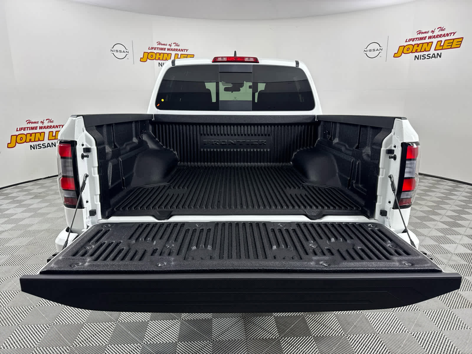 New 2026 Nissan Frontier Pro-X w/ Tow Package image 5