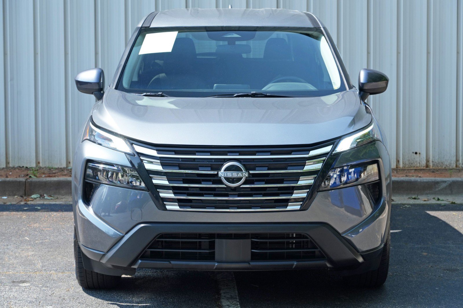 Used 2025 Nissan Rogue SV FWD image 40