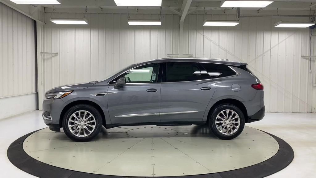 Used 2021 Buick Enclave Essence FWD image 5