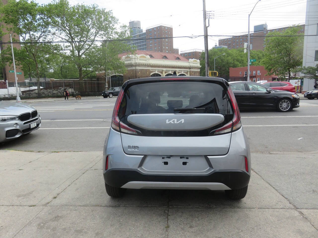 Used 2023 Kia Soul LX w/ LX Technology Package FWD image 8