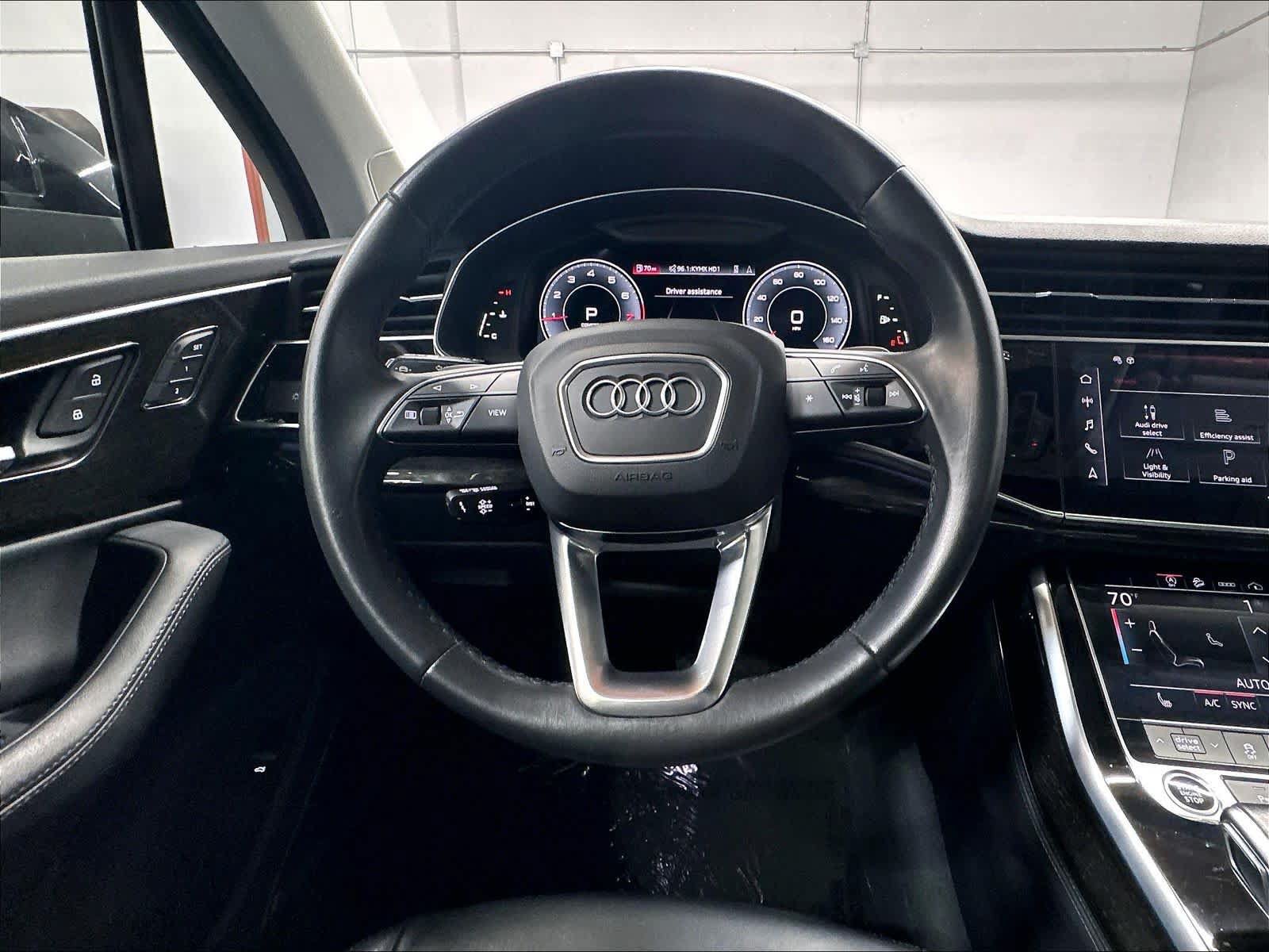 Used 2023 Audi Q7 3.0T Premium Plus w/ Premium Plus Package AWD/4WD image 9