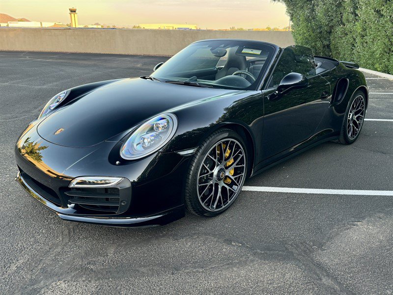 Used 2015 Porsche 911 Turbo S w/ High-end Infotainment Package AWD/4WD image 2
