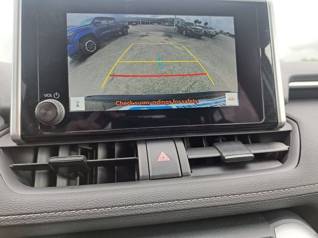 Used 2024 Toyota RAV4 XLE w/ Convenience Package FWD image 11