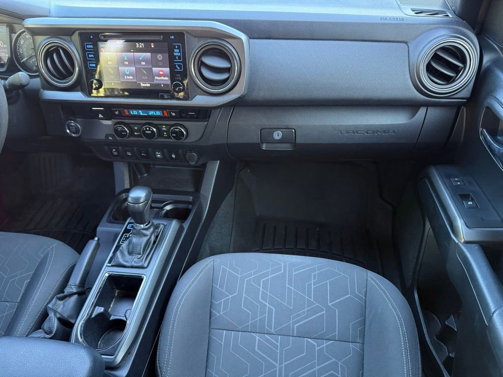 Used 2017 Toyota Tacoma TRD Off-Road w/ Premium & Technology Package image 12