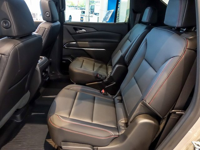 New 2026 Chevrolet Traverse Z71 w/ Enhanced Driving Package image 10