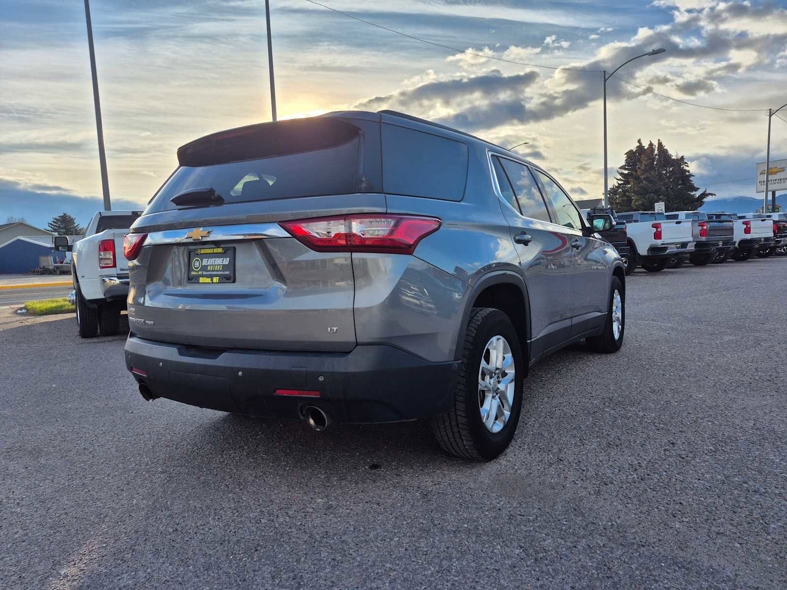 Used 2019 Chevrolet Traverse LT image 3