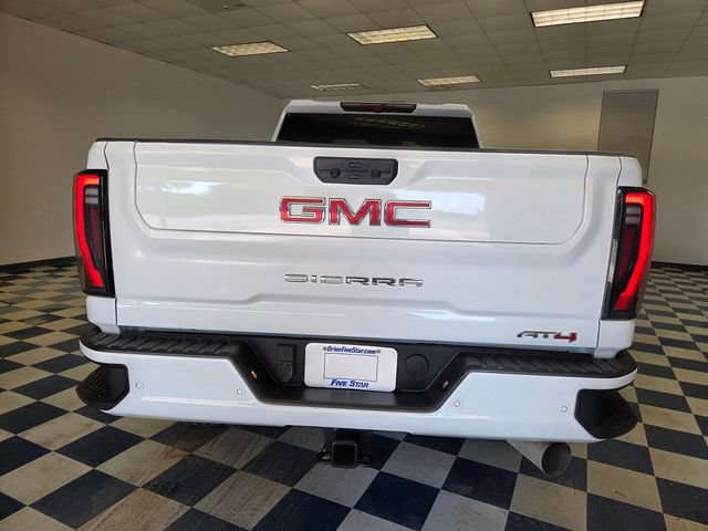 Used 2025 GMC Sierra 2500 AT4 AWD/4WD image 7