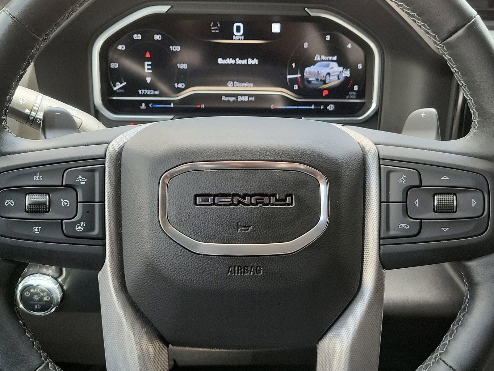 Certified 2023 GMC Sierra 1500 Denali w/ Technology Package AWD/4WD image 11