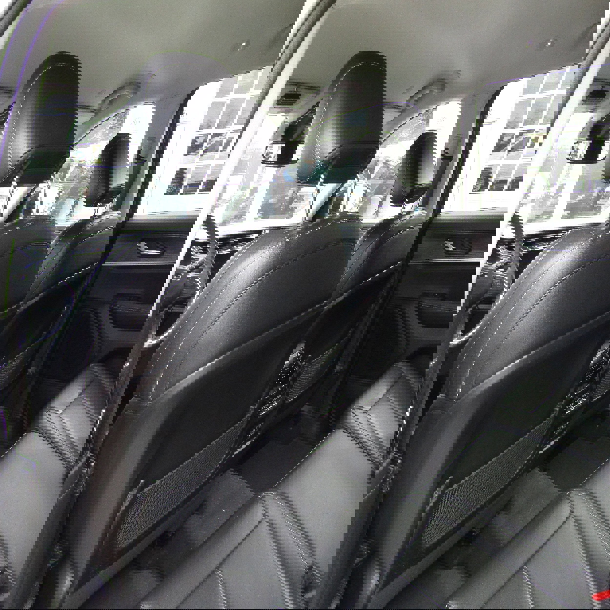 Used 2023 Jeep Grand Cherokee L Limited image 9