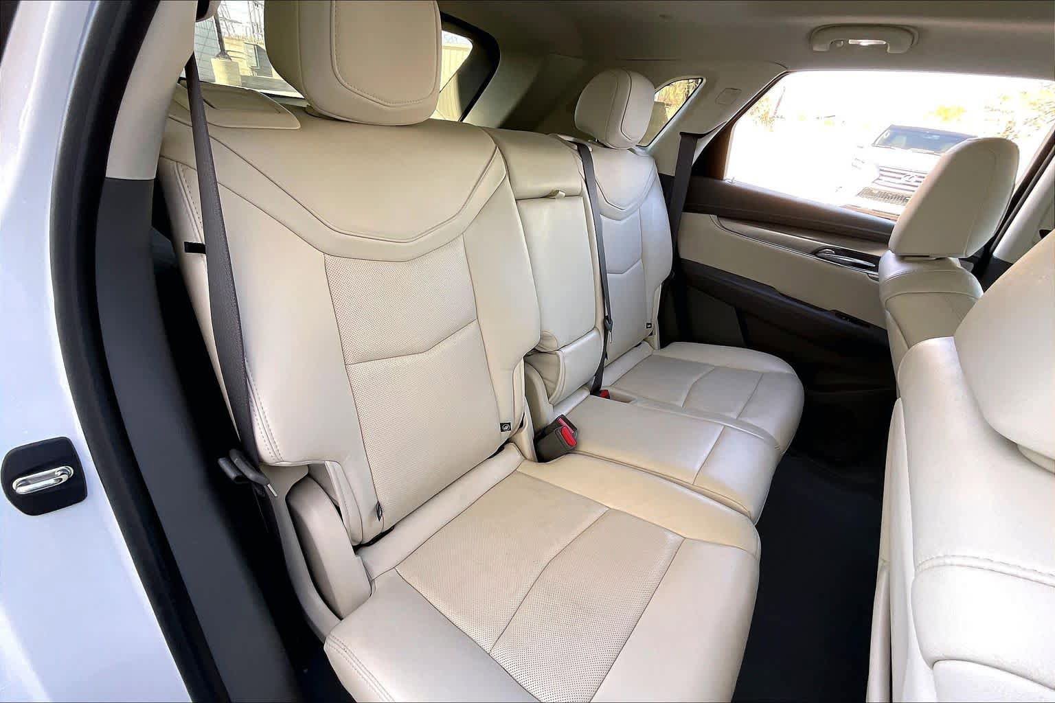 Used 2020 Cadillac XT5 Premium Luxury image 19