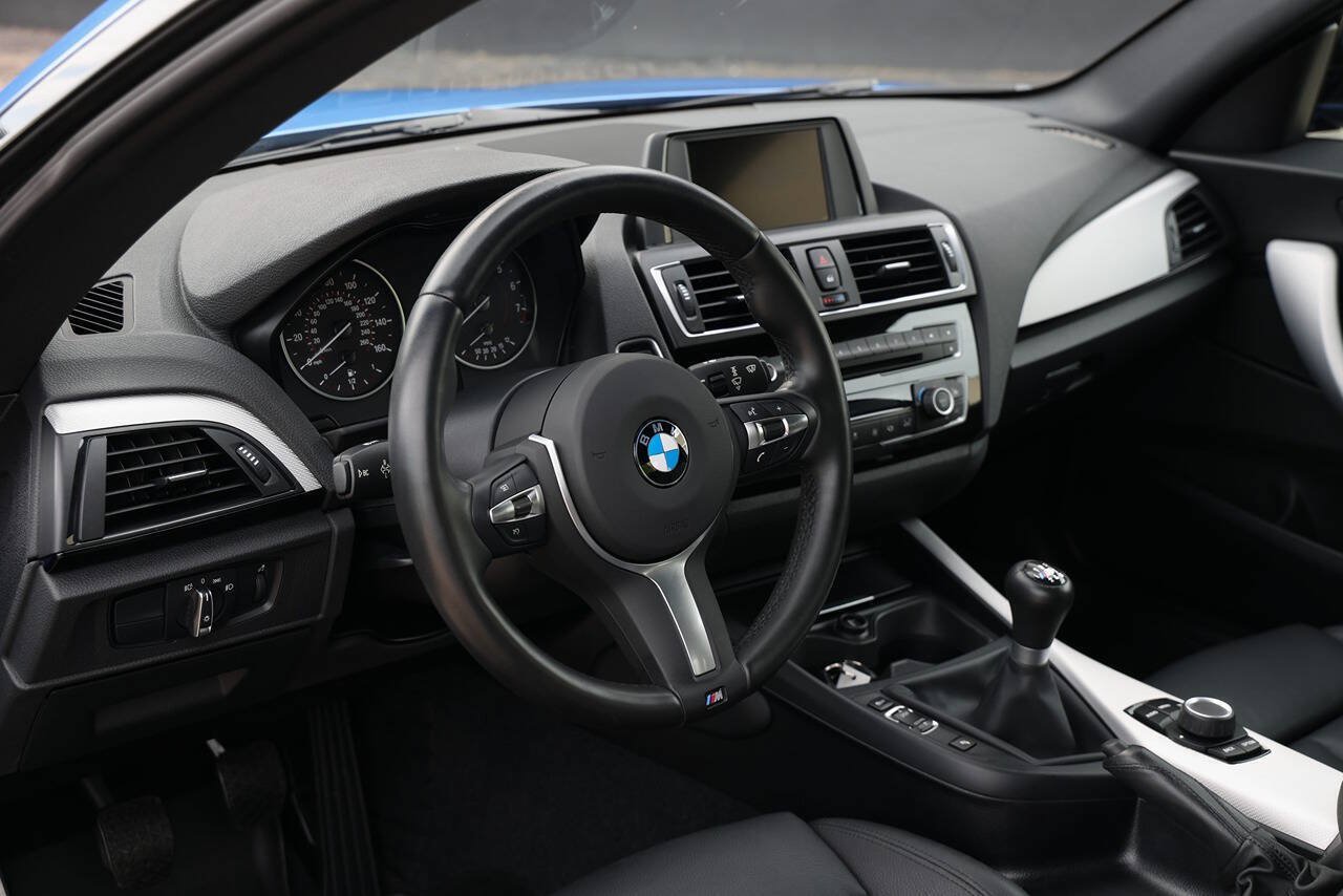 Used 2017 BMW M240i Coupe RWD image 12