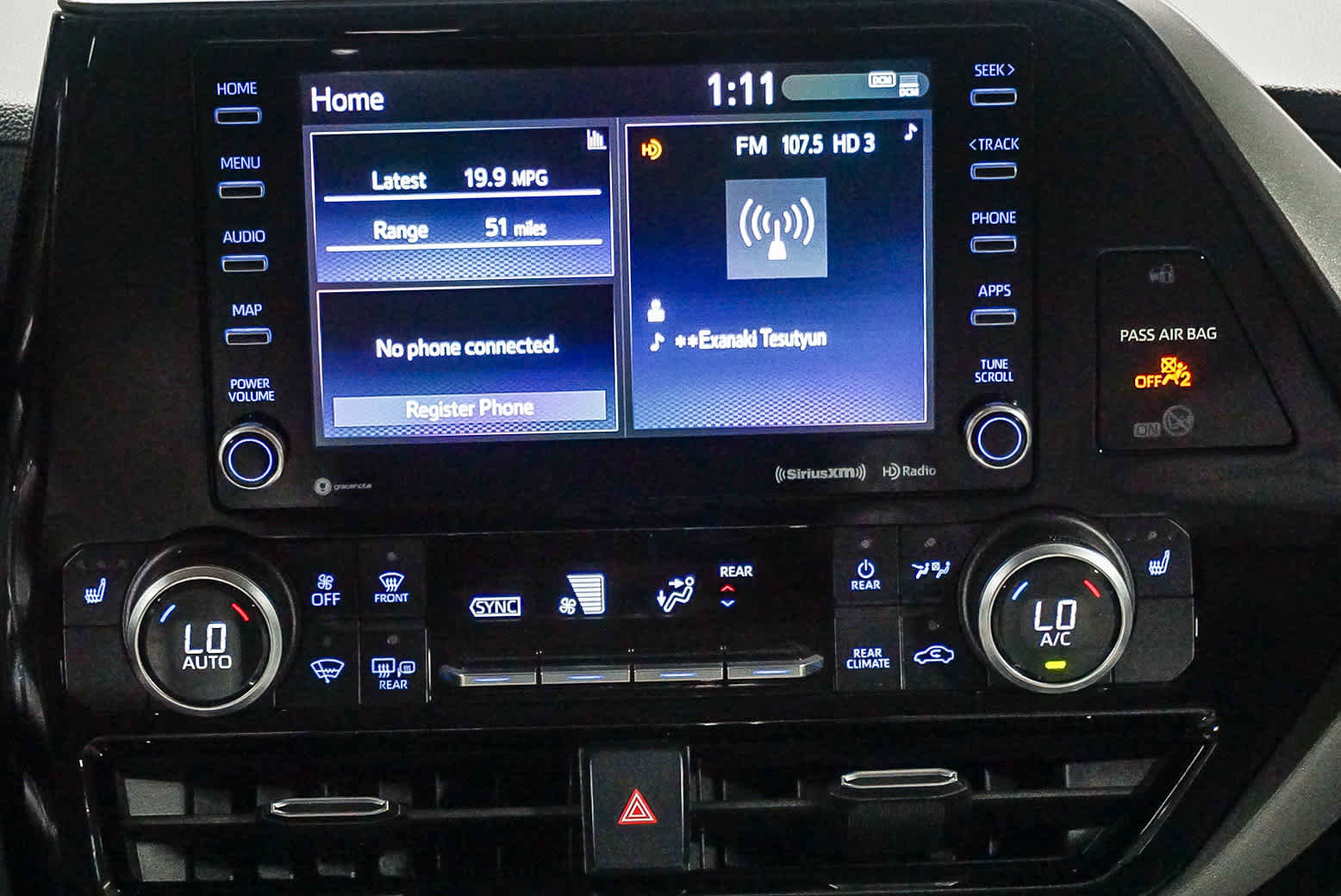 Used 2020 Toyota Highlander XLE image 18