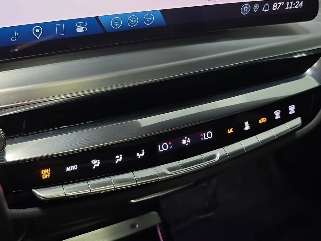 Used 2025 Cadillac Lyriq Sport RWD image 19