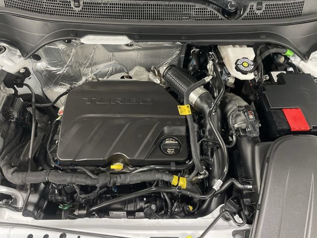 Used 2025 Chevrolet Trax RS w/ Sunroof Package FWD image 28
